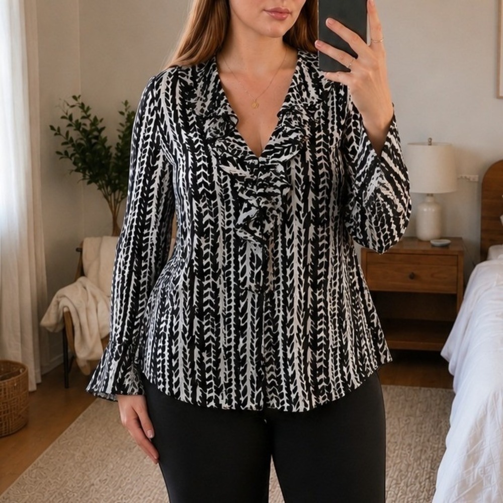 East 5th Womens Pleated Blouse 1X Brown White Ruffle Y2K Office Career Boho Chic